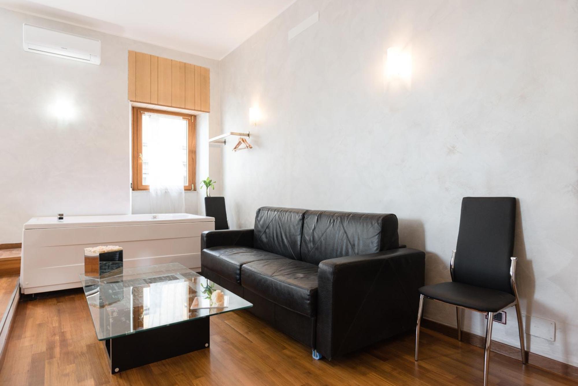 Prince'S Suite - Budget Rooms & Apt Piazza Del Popolo ローマ エクステリア 写真